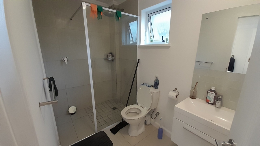 To Let 3 Bedroom Property for Rent in Kenilworth Western Cape